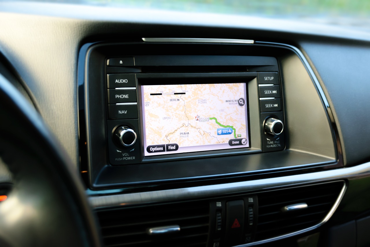 Dangers of GPS Tagging on Social Media